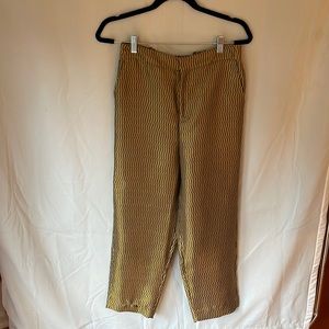 Anthropologie wide leg baggy gold pants. Hits above the ankle.